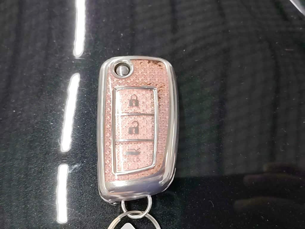 Nissan Sylphy 1.6 л 2025 г. Чёрный, пробег 5300 км
