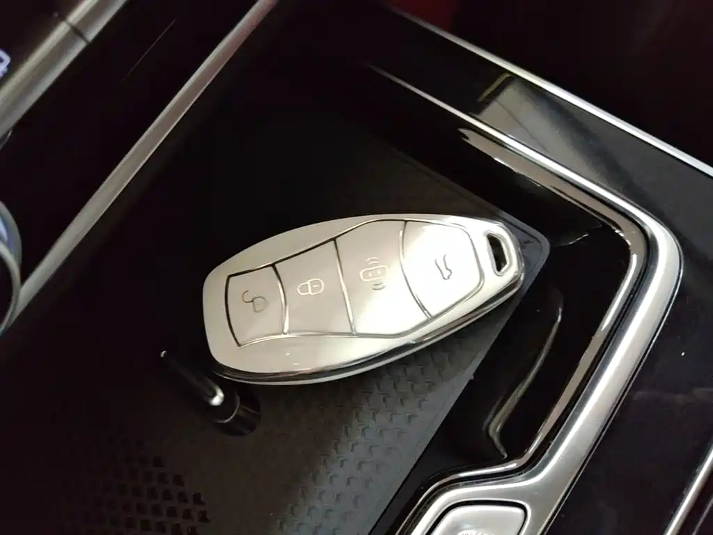 Hongqi Hongqi HS5 — миниатюра 9