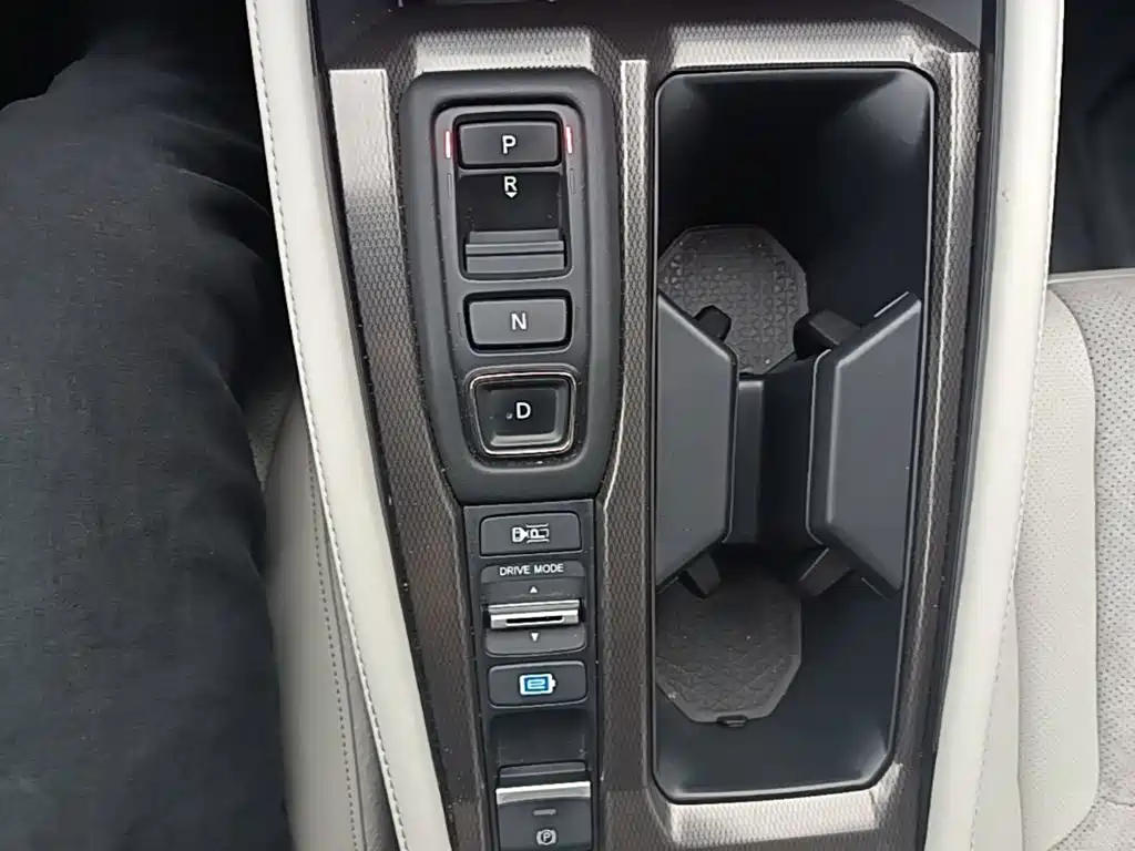 Honda Inspire PHEV — миниатюра 14