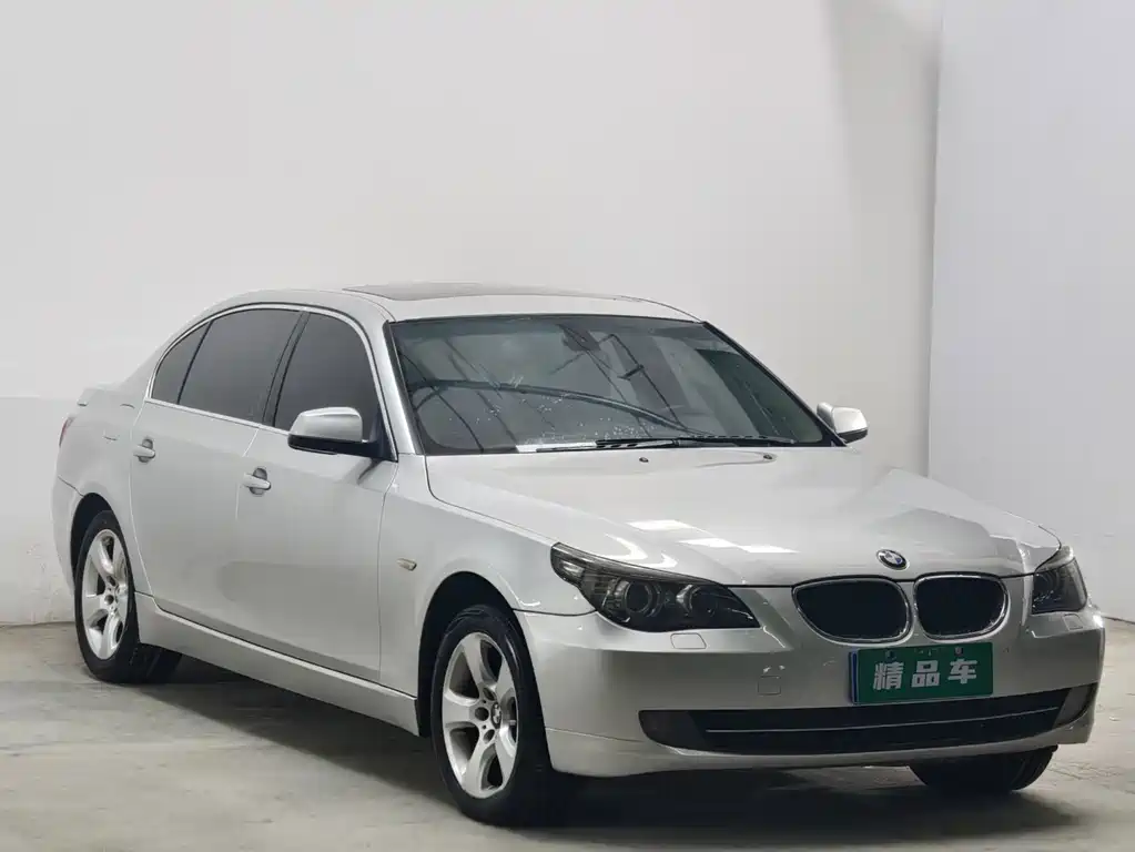 BMW 5 Series — миниатюра 3