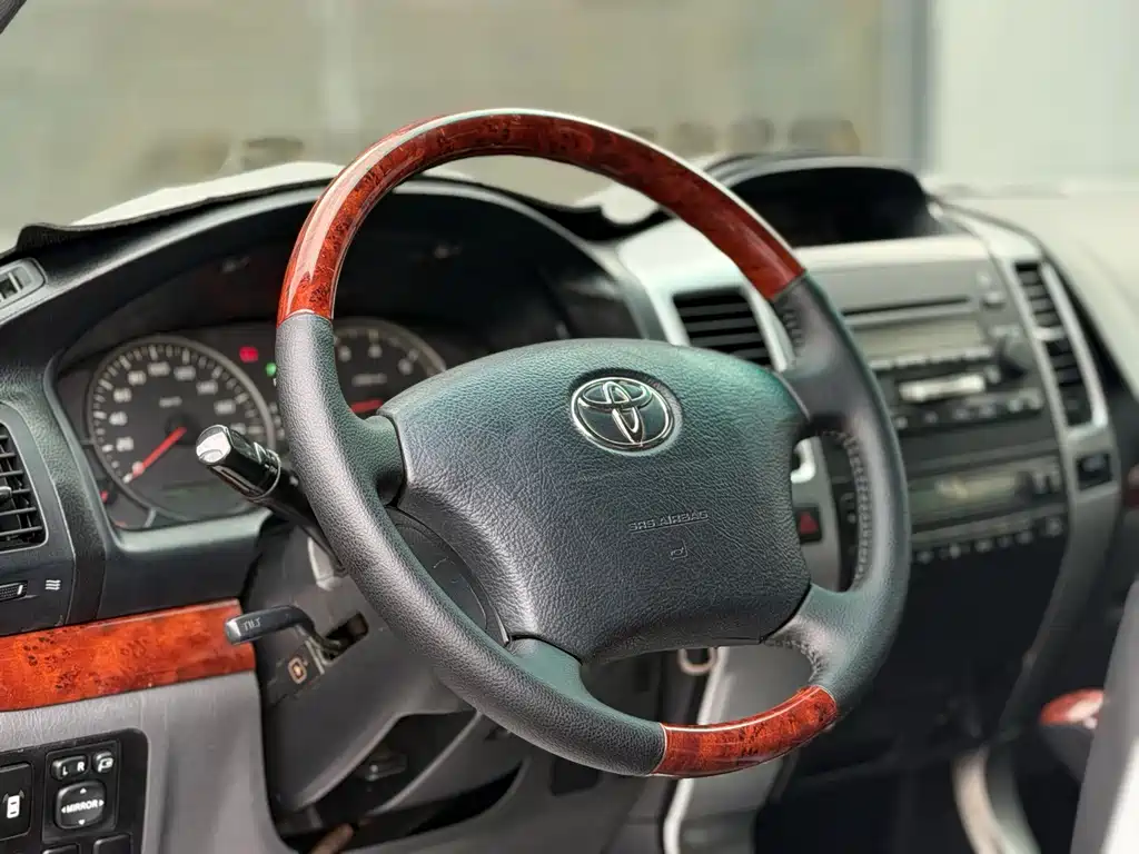 Toyota Prado (Import) — миниатюра 4