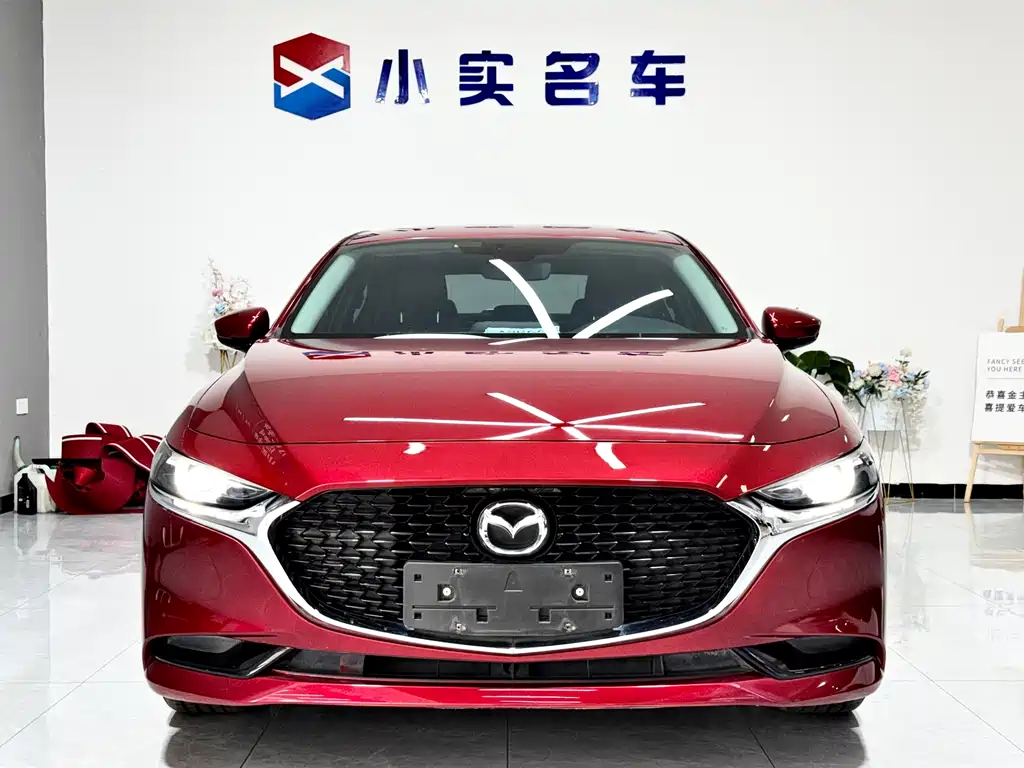 Mazda 3 Axela 2021 — фото 2