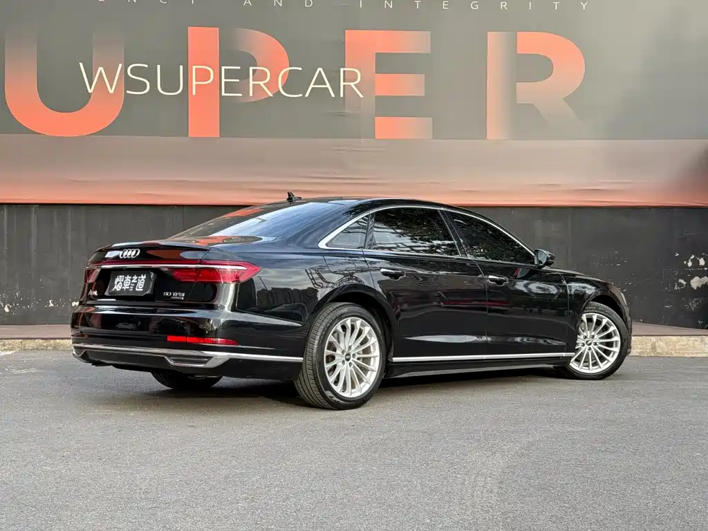 Audi A8 — миниатюра 3