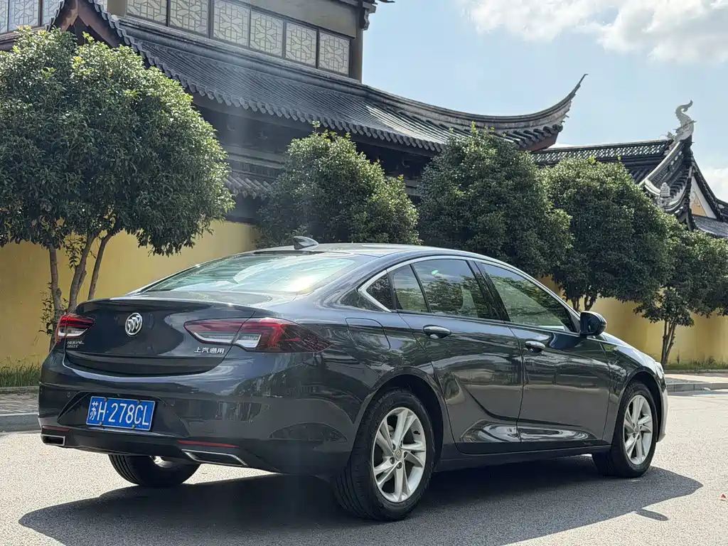 Buick Regal — миниатюра 9