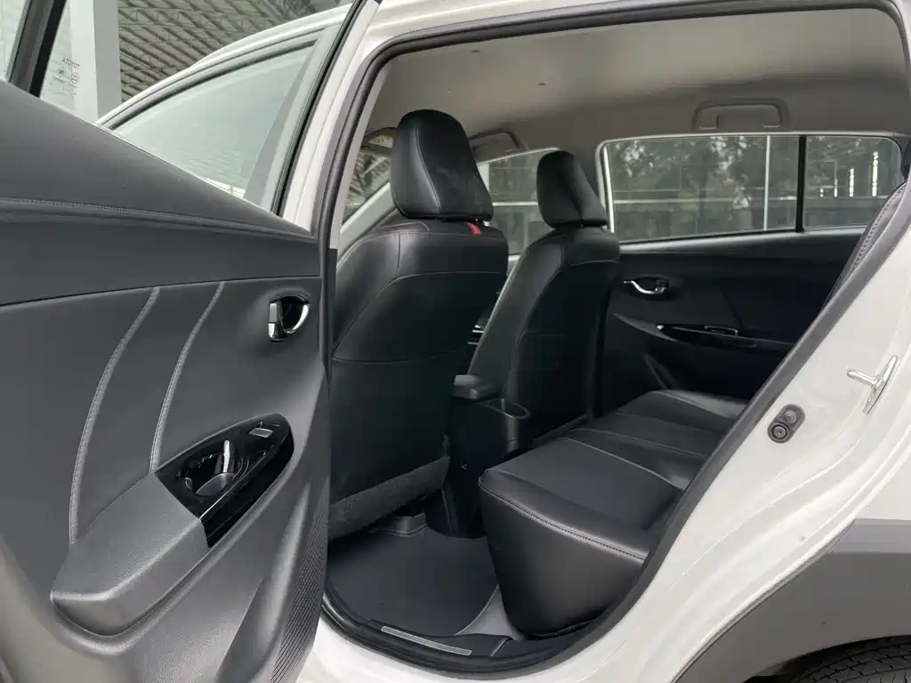 TOYOTA YARIS L ZHIXUAN