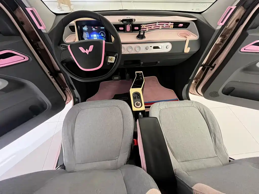 Wuling MINIEV — миниатюра 4