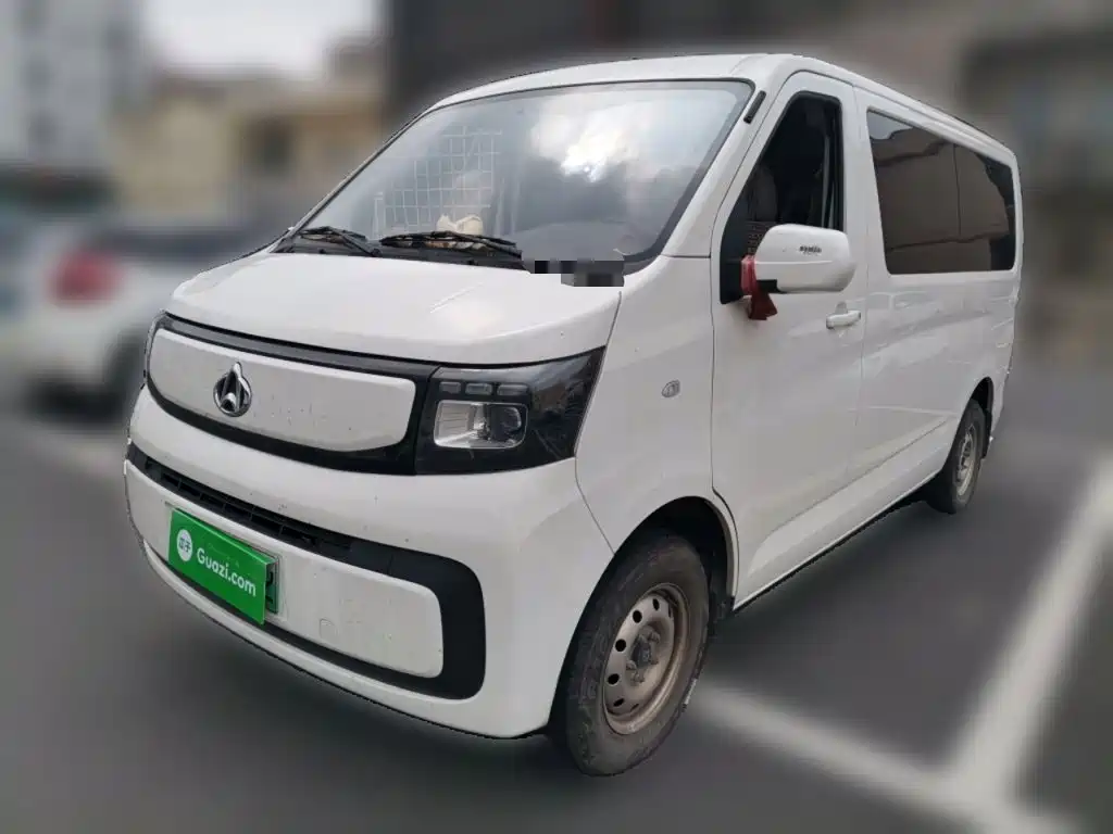长安睿行EM60 2025款 客运版 舒适型 6座 300km  对开门