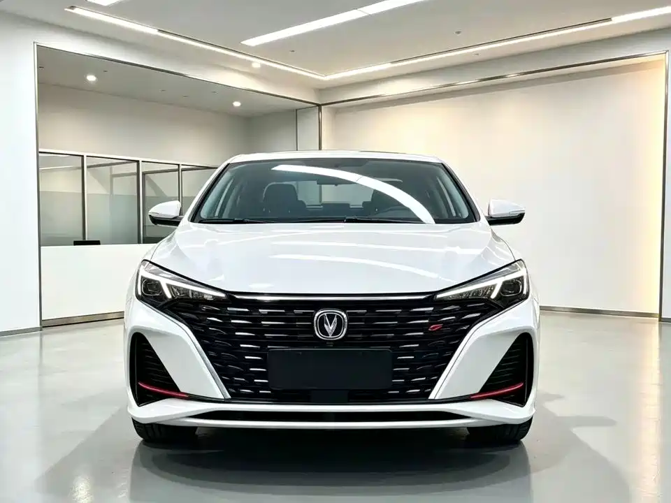 Changan Eado — миниатюра 2