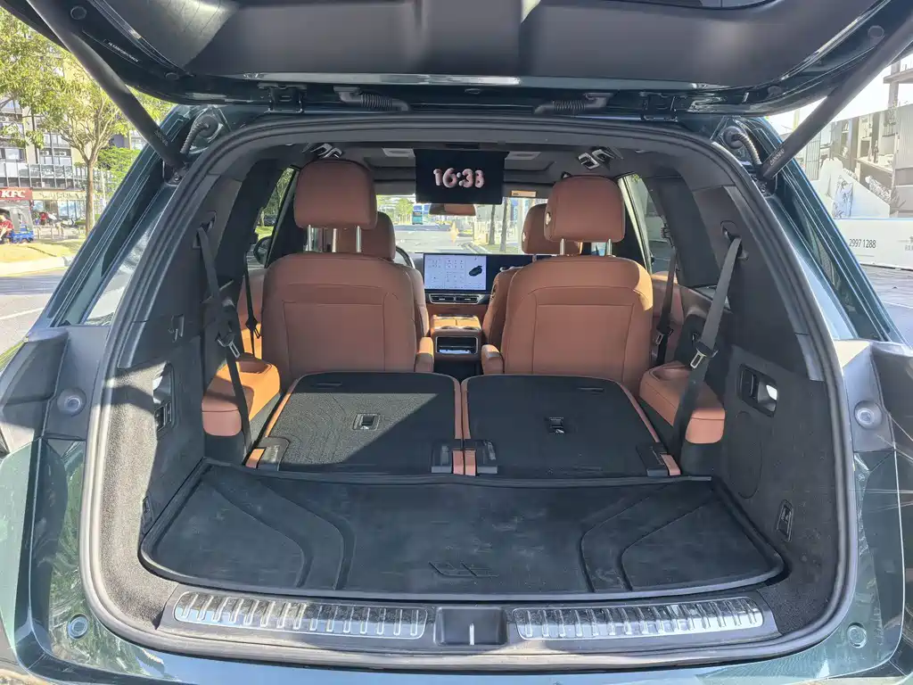 Li Auto Li L8 — миниатюра 16
