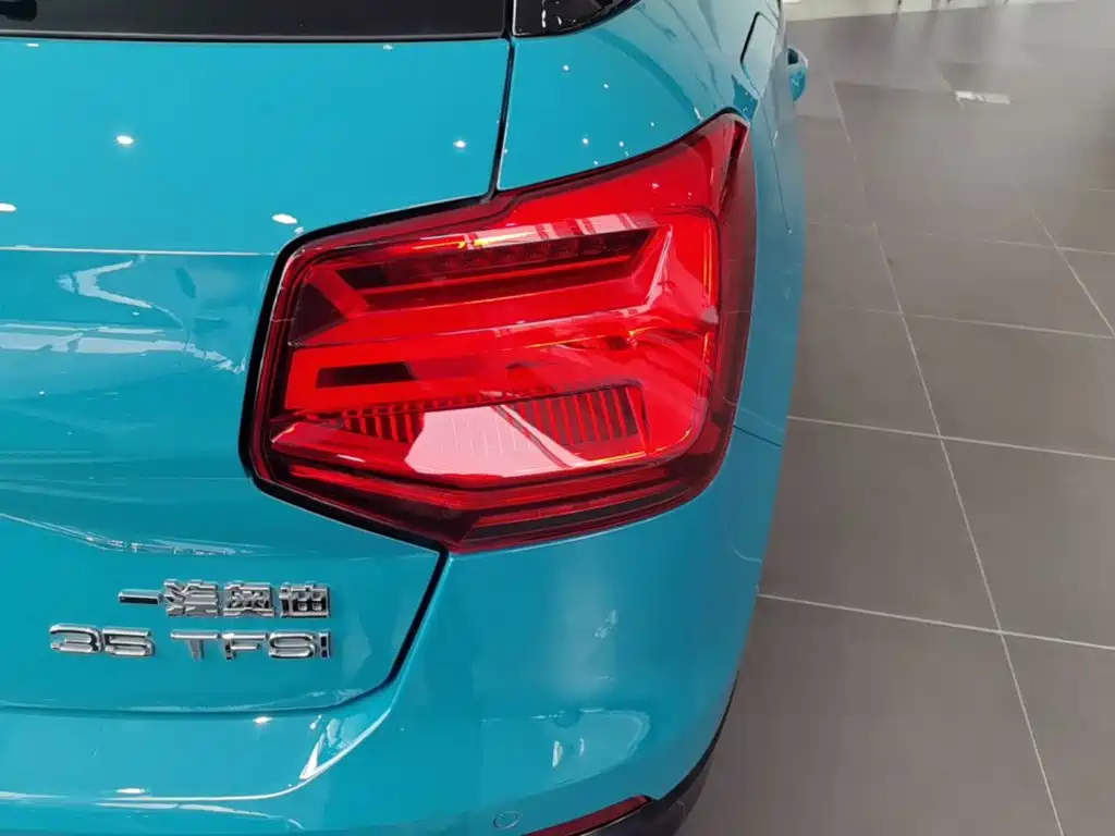 Audi Q2L — миниатюра 8