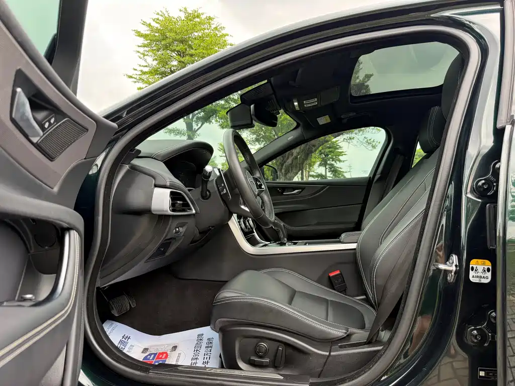 Jaguar XEL 2021 2.0T 250PS R-DYNAMIC S Sport