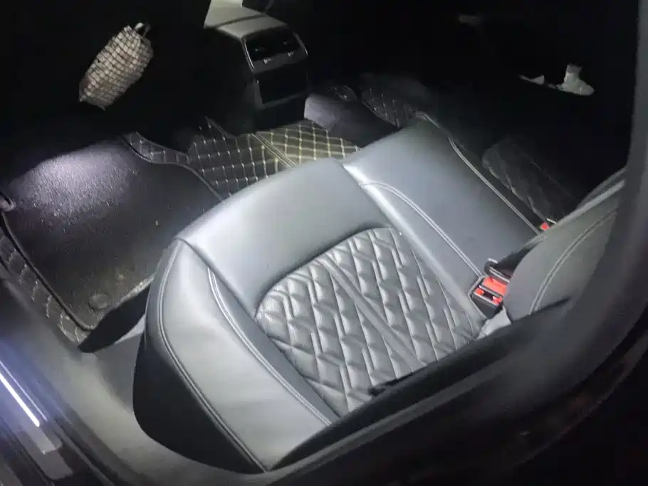 Audi A6L — миниатюра 11