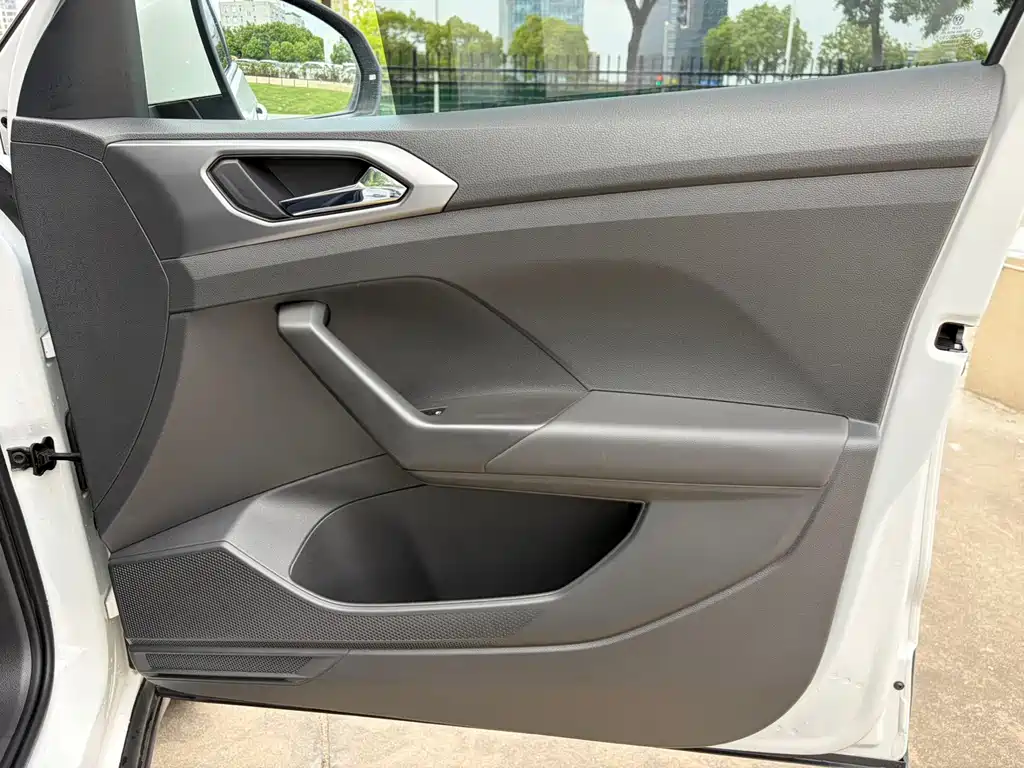 Volkswagen T-Cross — миниатюра 19
