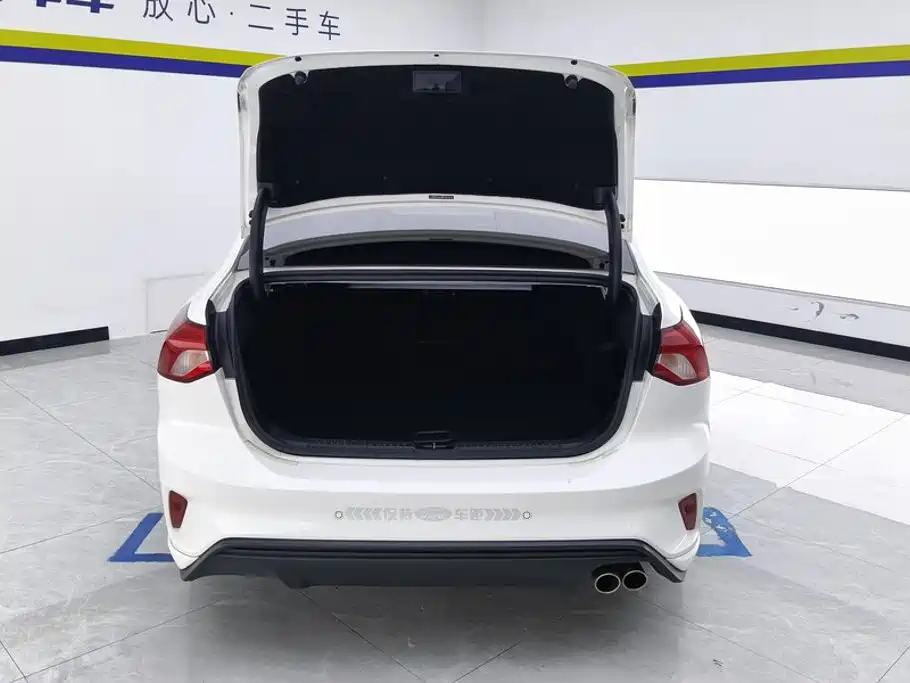 Ford Focus — миниатюра 4