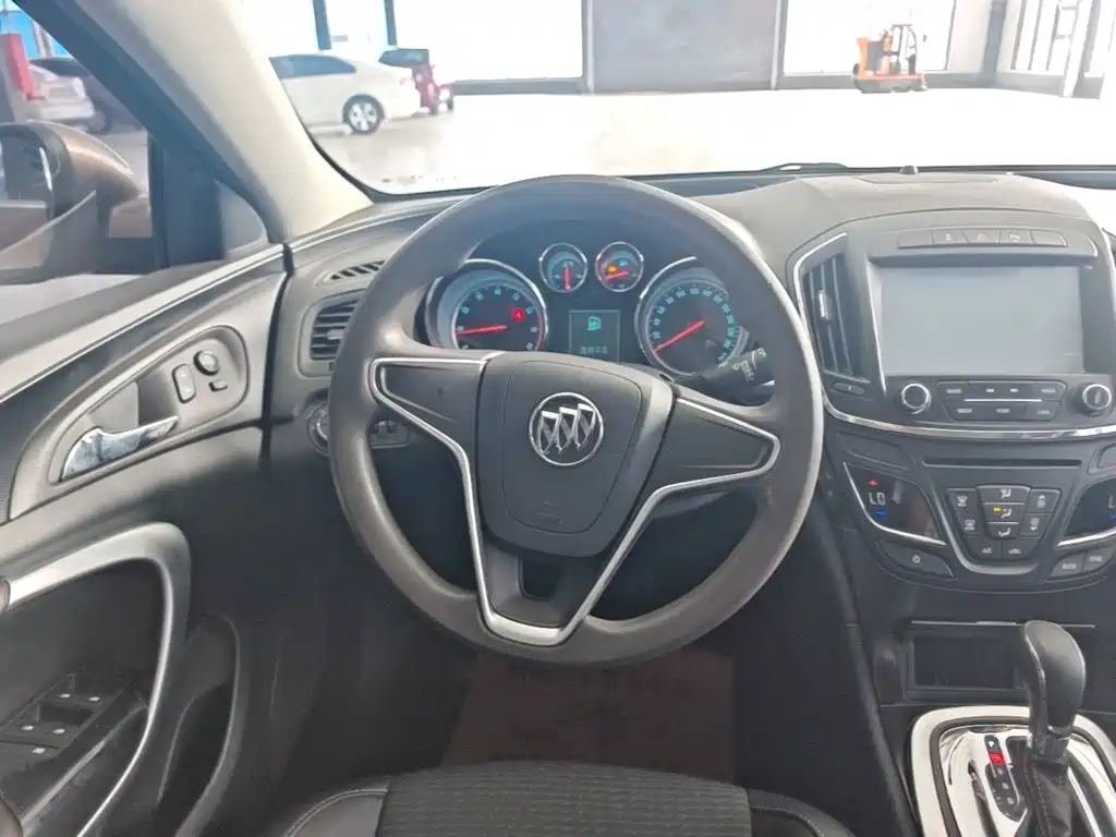 Buick Regal — миниатюра 11