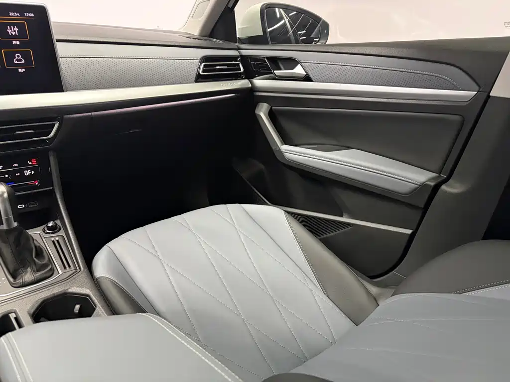 Volkswagen Lavida — миниатюра 10