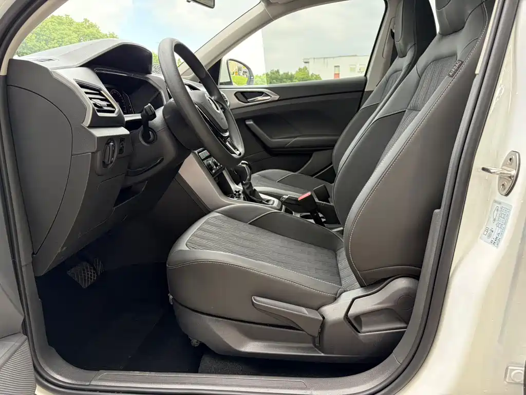 Volkswagen T-Cross — миниатюра 6