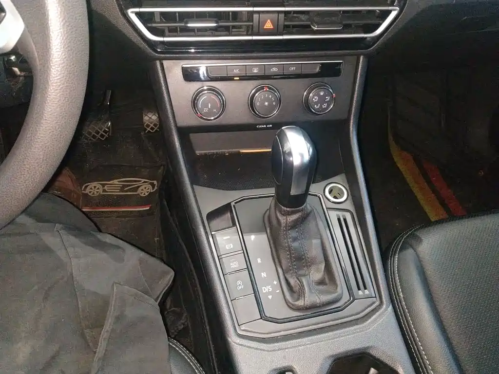 Volkswagen Lavida — миниатюра 14