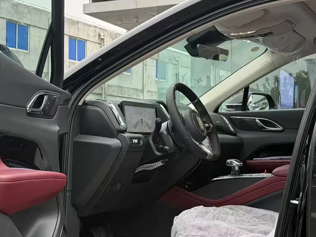 Hongqi HS3 PHEV 2025 125km PLUS 200