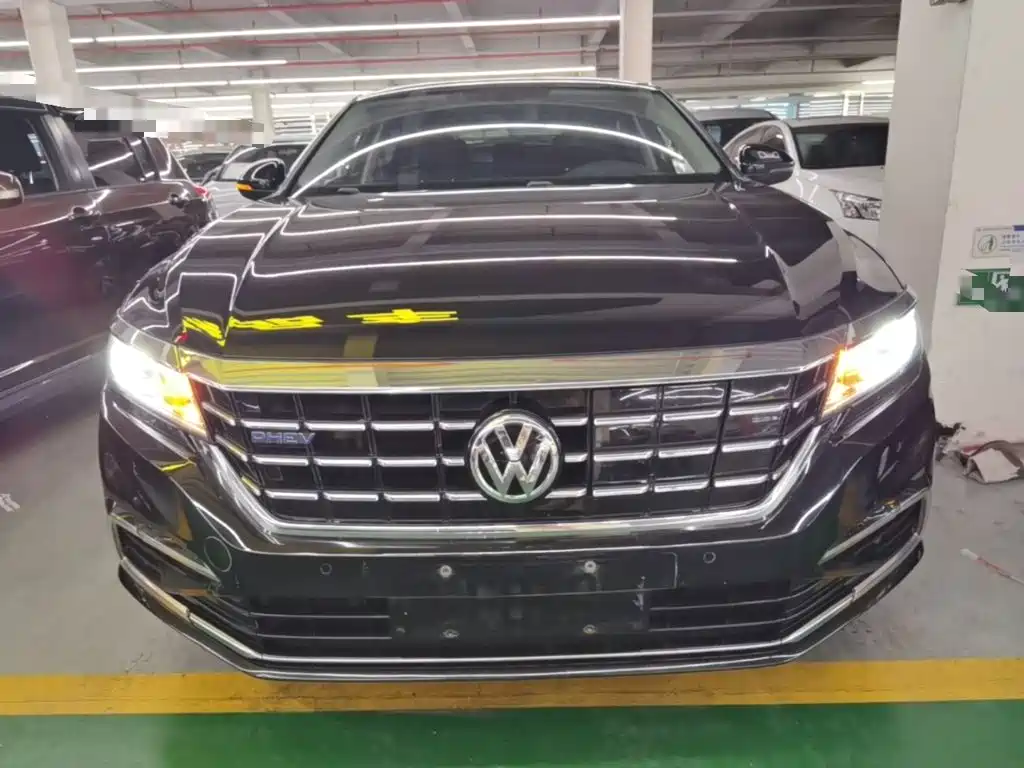 Volkswagen Passat PHEV — миниатюра 3