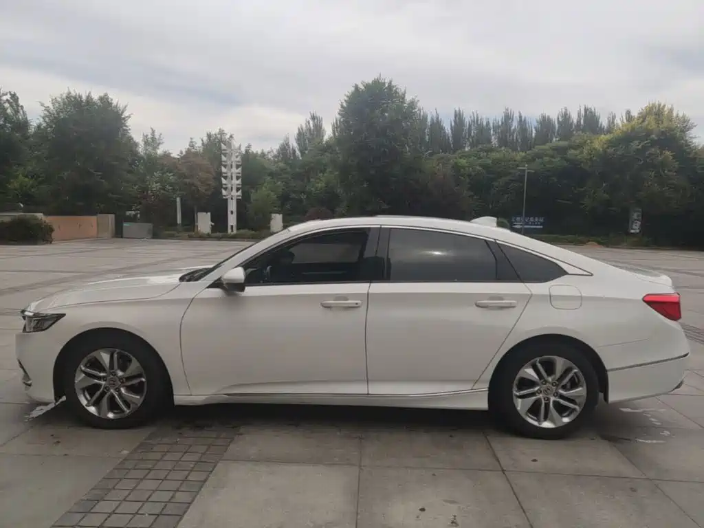 Honda Accord — миниатюра 3