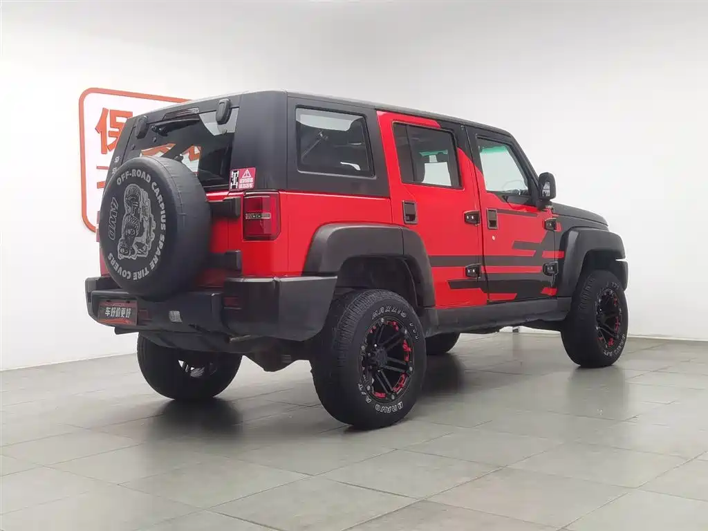 BAIC BJ40 2016 40L 2.0T MT Luxury
