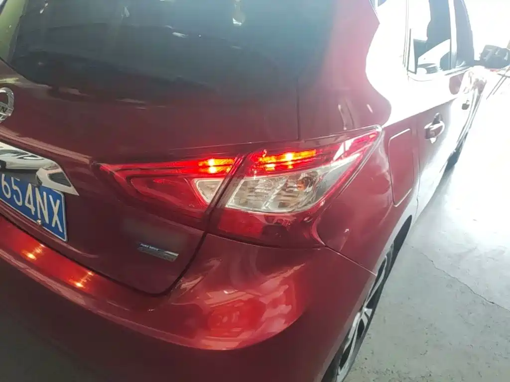Nissan Tiida 2019 1.6L CVT VI