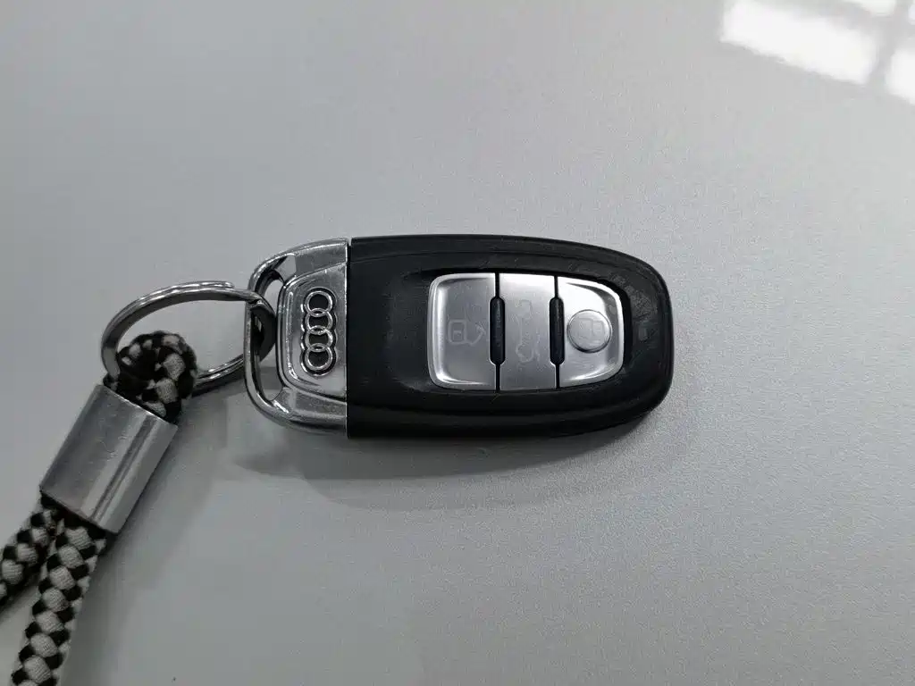 Audi A4L — миниатюра 19