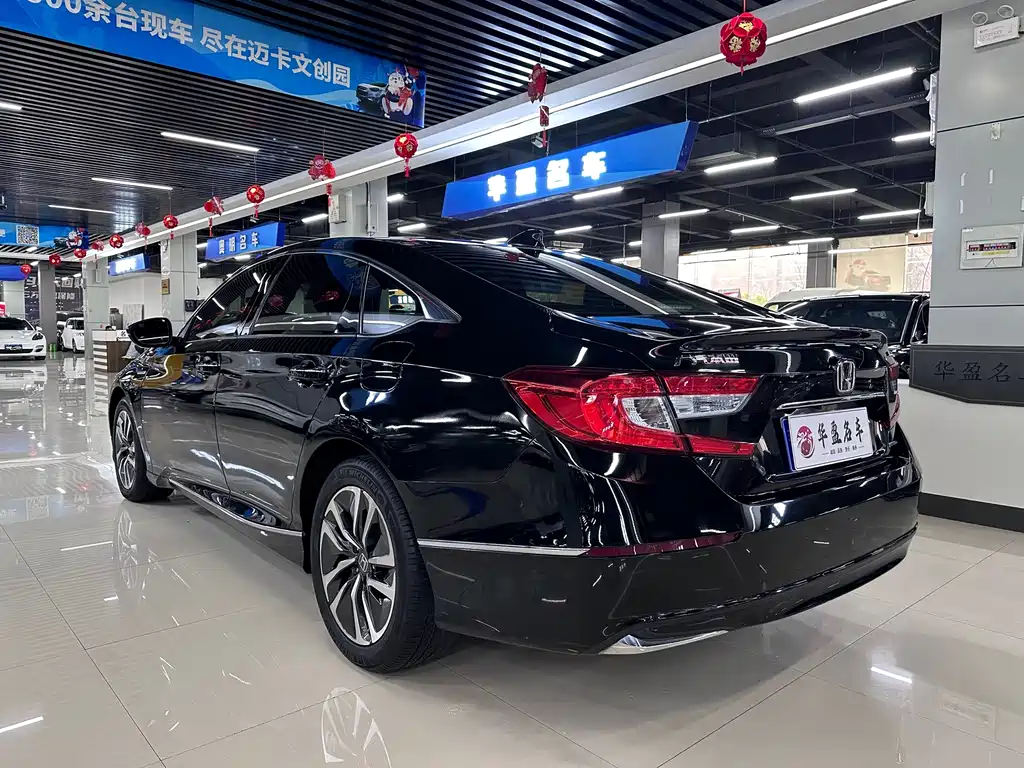 Honda Accord — миниатюра 9