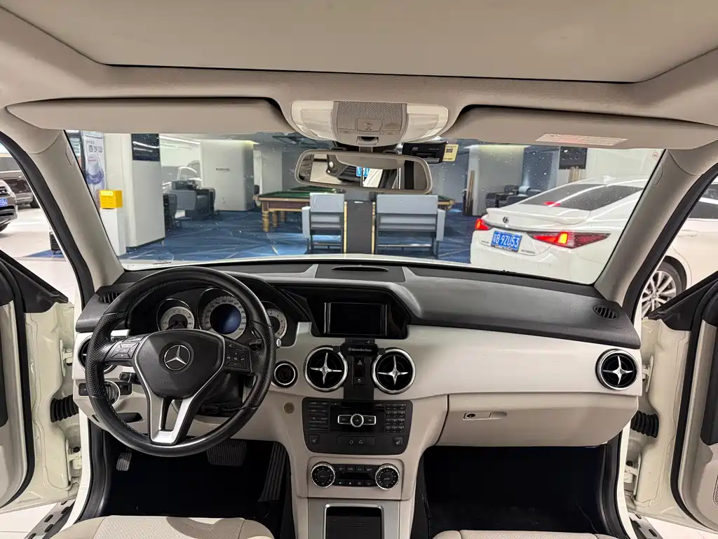Mercedes-Benz GLK-Class — миниатюра 15