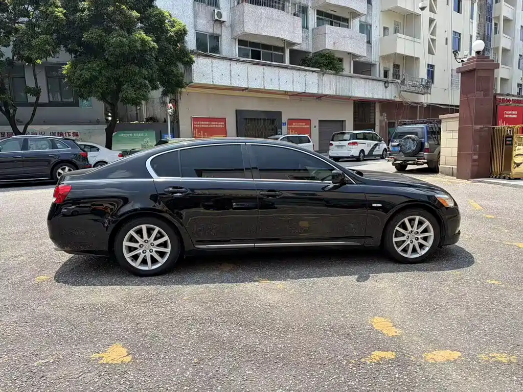 Lexus GS — миниатюра 4