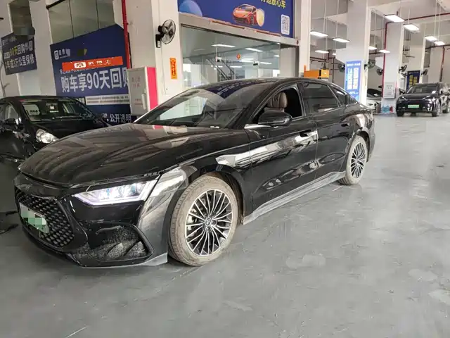 BYD HAN 2024