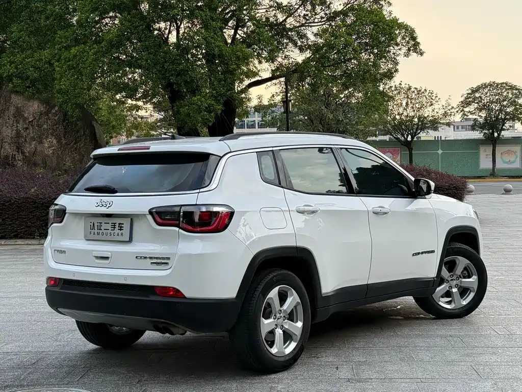 Jeep Compass — миниатюра 17