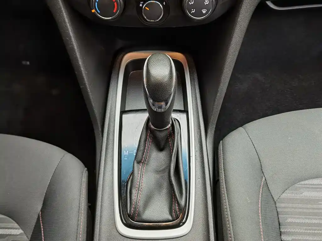 Chevrolet Monza — миниатюра 13