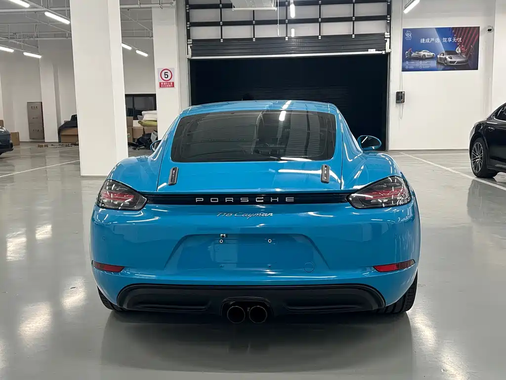 PORSCHE 718