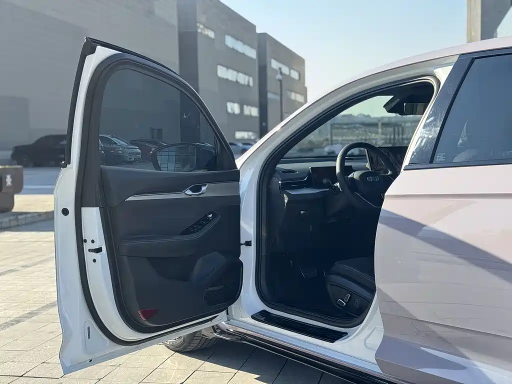 GEELY AUTOMOBILE XINGRUI