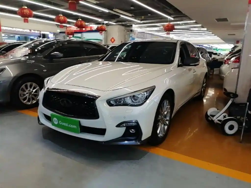 Купить Infiniti Q50L