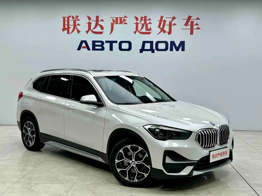 BMW X1 2022 — фото 3