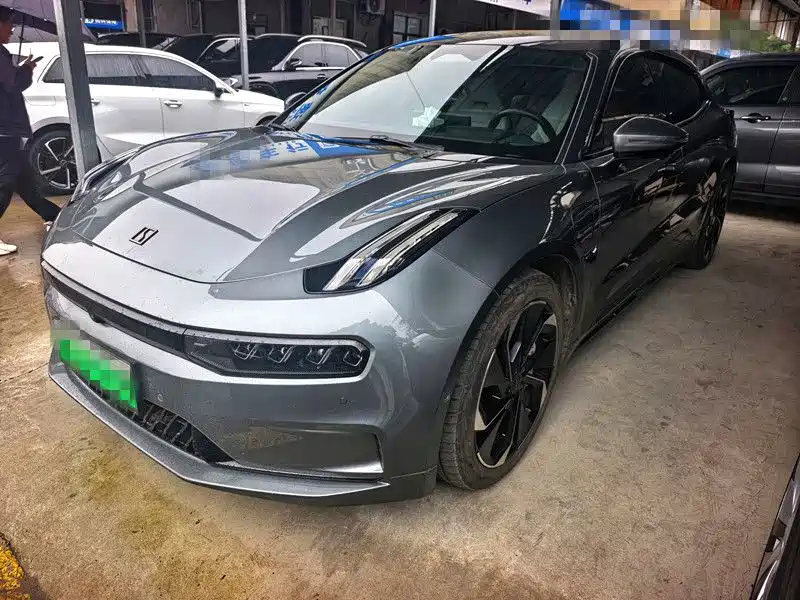 Zeekr 001