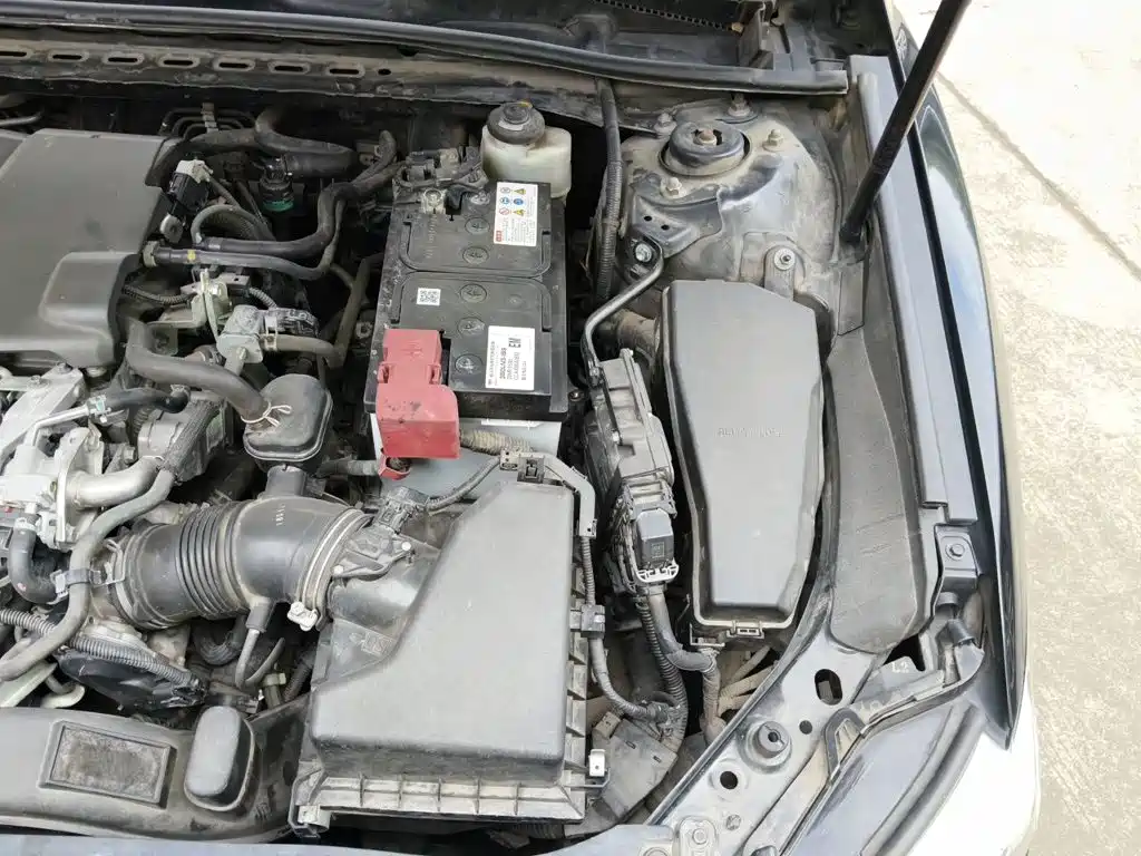 Toyota Camry — миниатюра 20