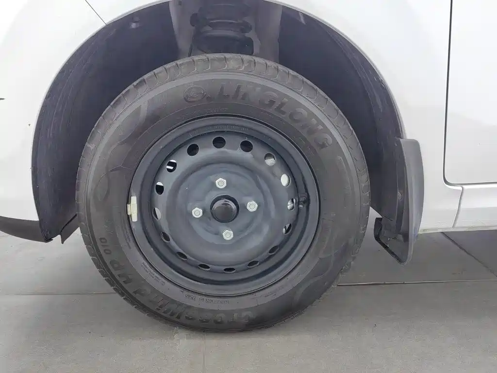 Wuling Hongguang EV — миниатюра 17