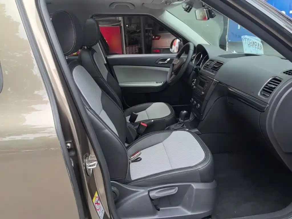 Skoda Yeti — миниатюра 25