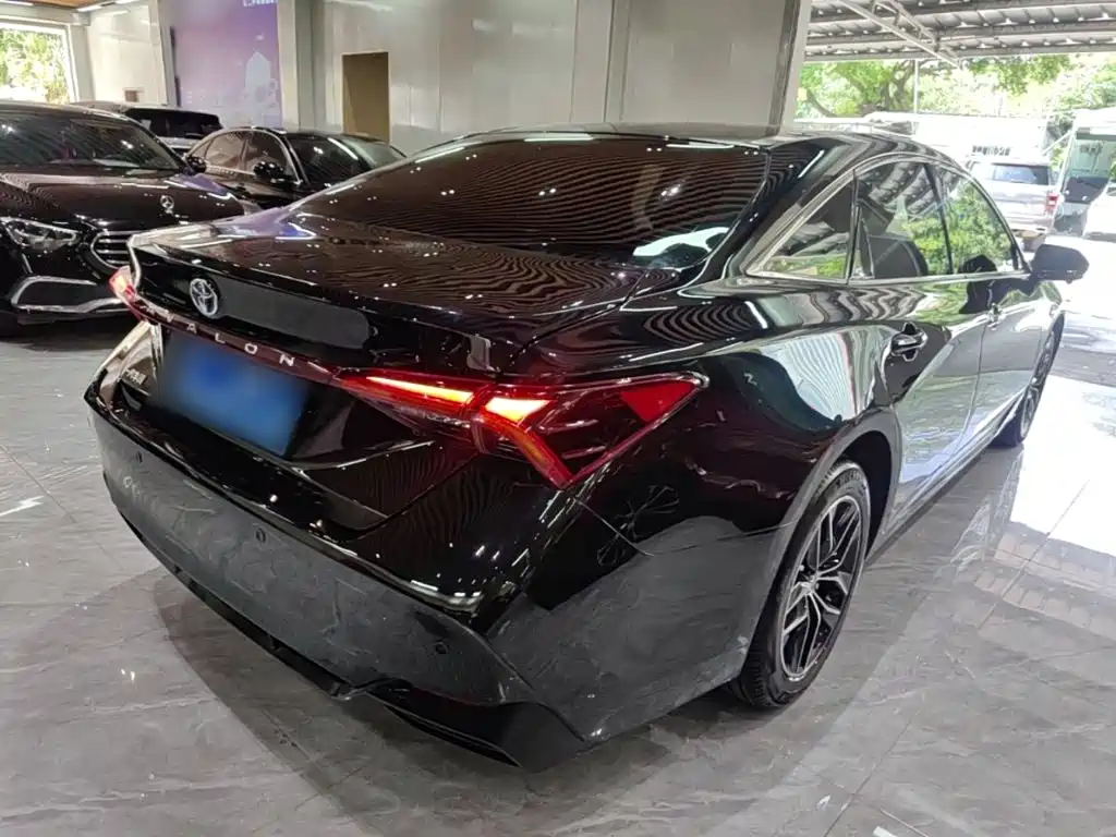 Toyota Avalon — миниатюра 5