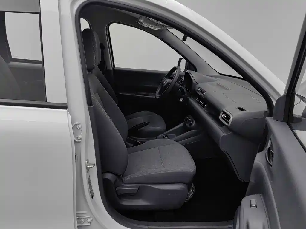 Wuling Hongguang EV — миниатюра 23