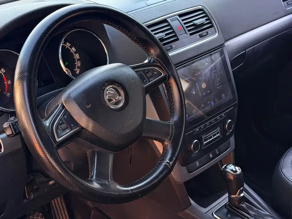 Skoda Yeti — миниатюра 13