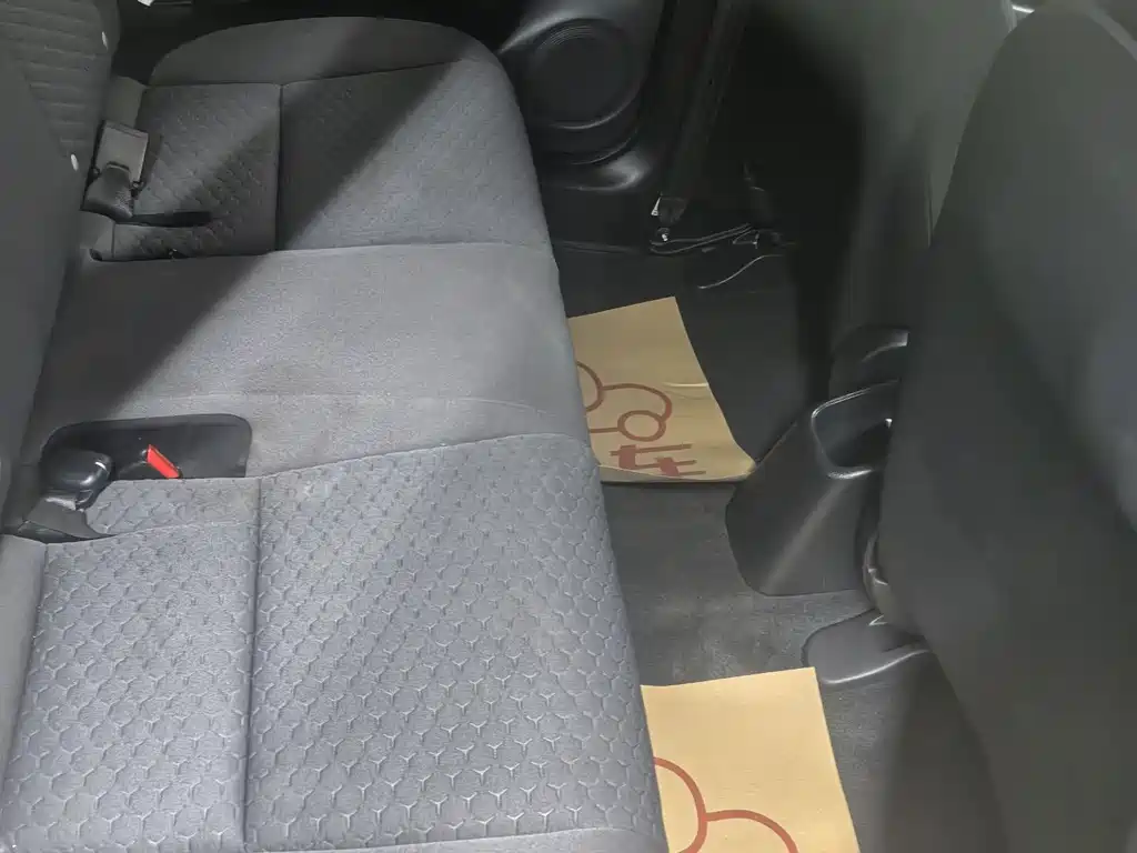 Honda Fit — миниатюра 5
