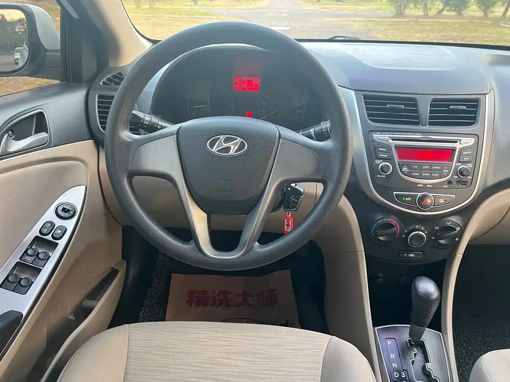 Hyundai Verna — миниатюра 11