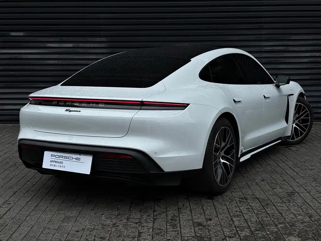 Porsche Taycan 2022 Taycan
