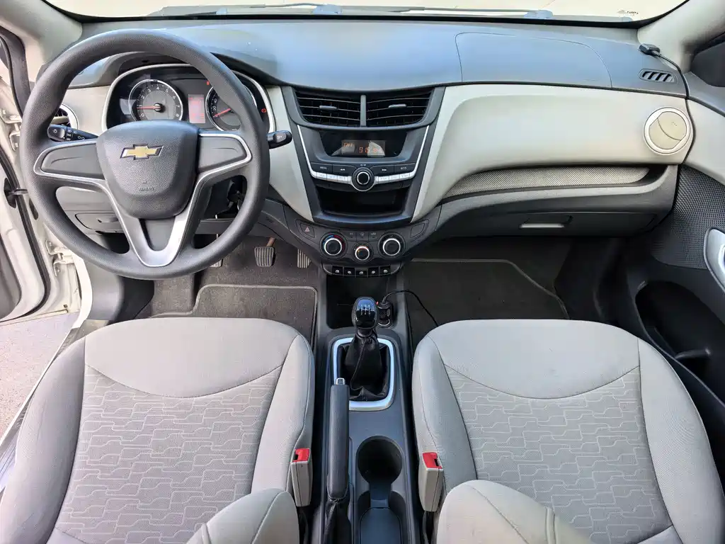 Chevrolet Sail — миниатюра 10