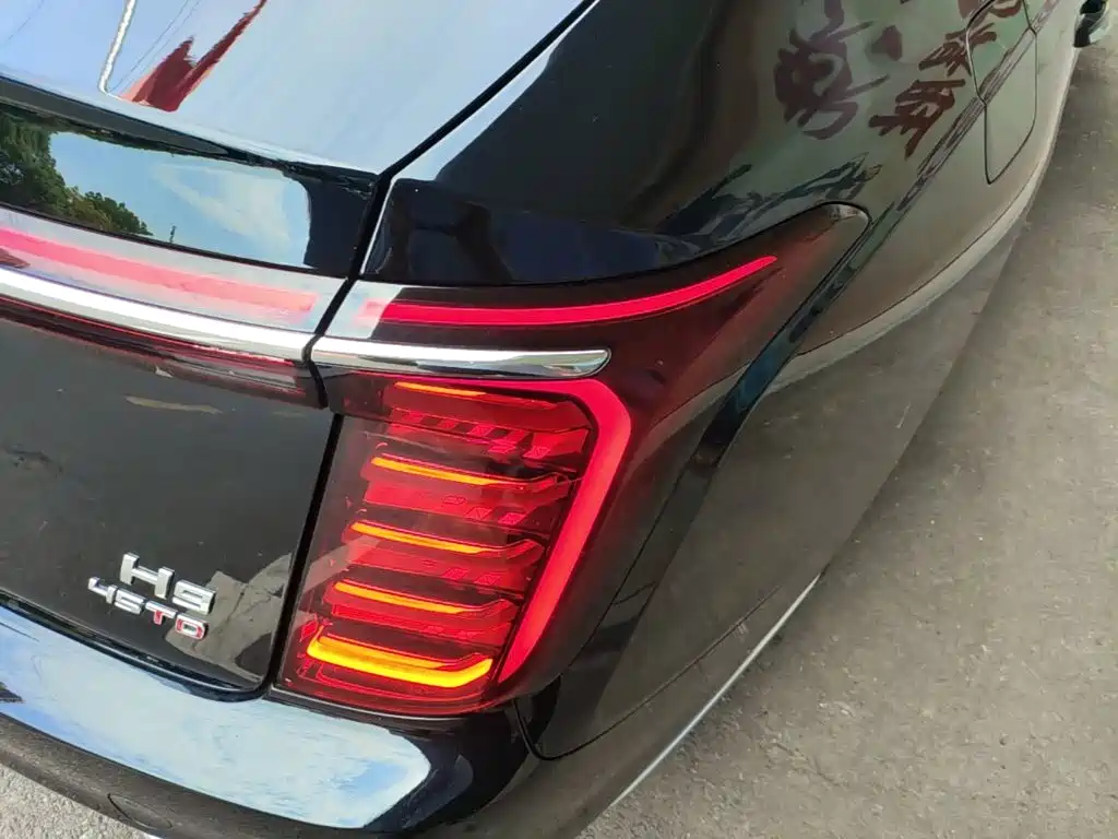 Hongqi H9 2025 2.0T Luxury 5 мест